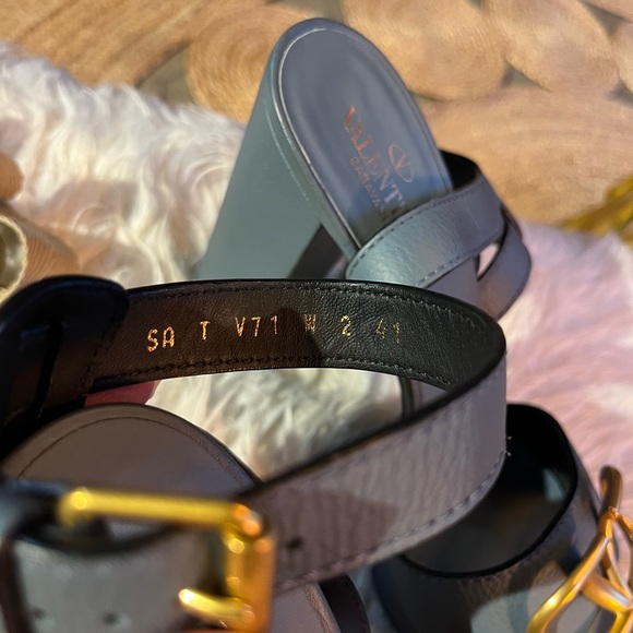 Sold VLOGO Valentino Platform Angle Wrap Sandals Shoes Sz 41 11"insole PRISTINE - Picture 13 of 13